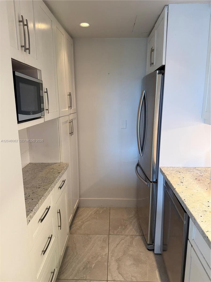 880 NE 69th St # 5Q, Miami, FL 33138 photo 11