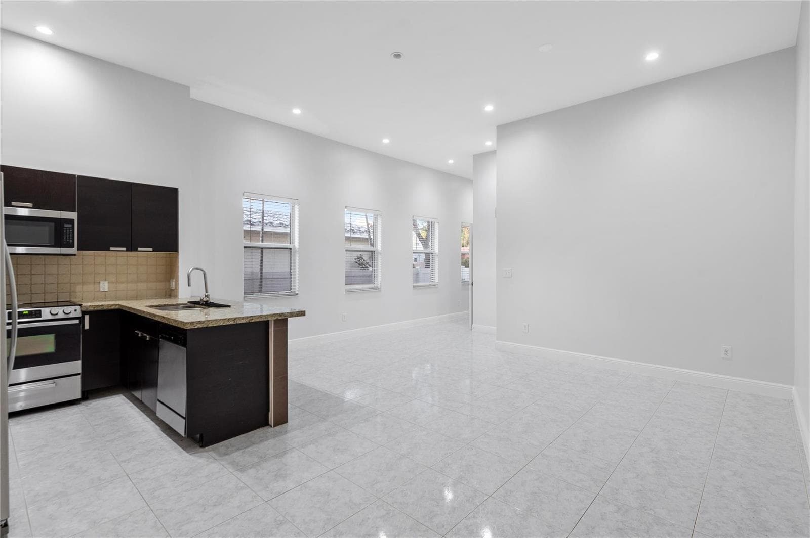316 SW 16th Street # B, Fort Lauderdale, FL 33315 photo 6