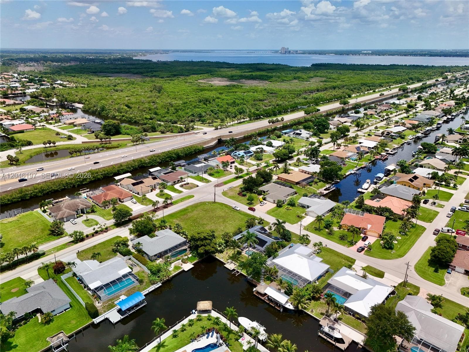 2014 EVEREST PKWY, Cape Coral, FL 33904 photo 13