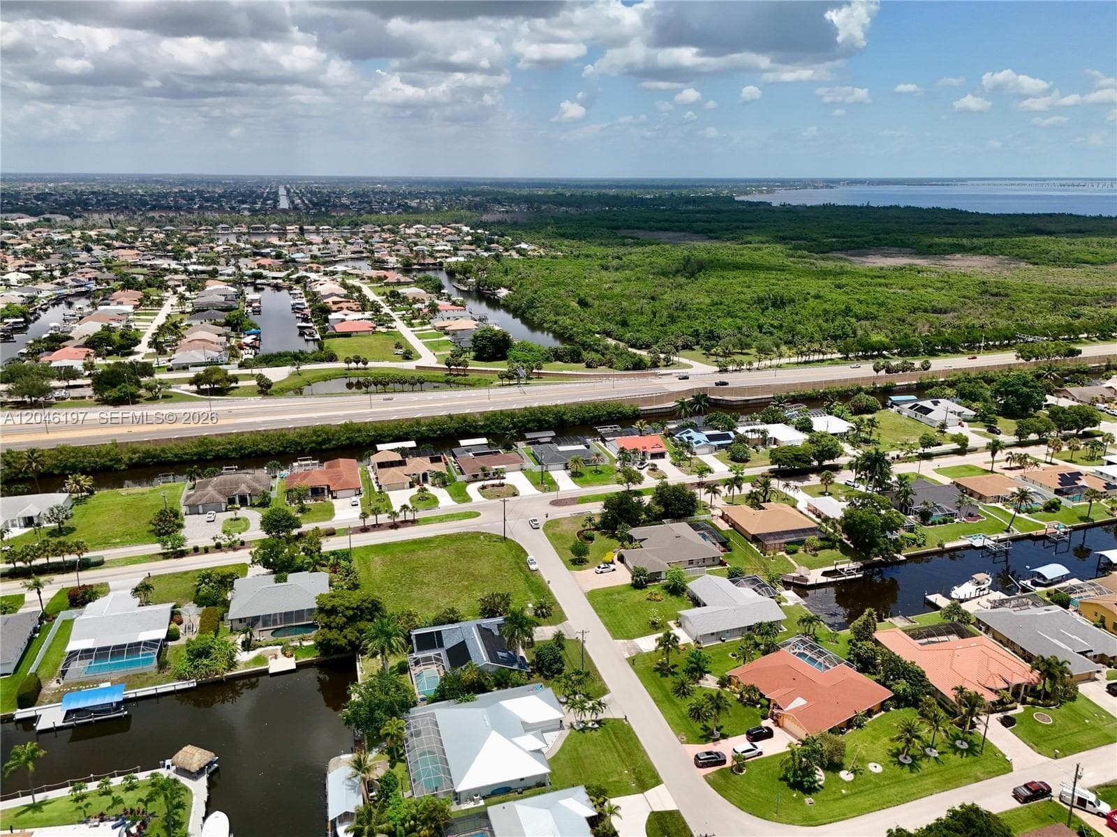 2014 EVEREST PKWY, Cape Coral, FL 33904 photo 12