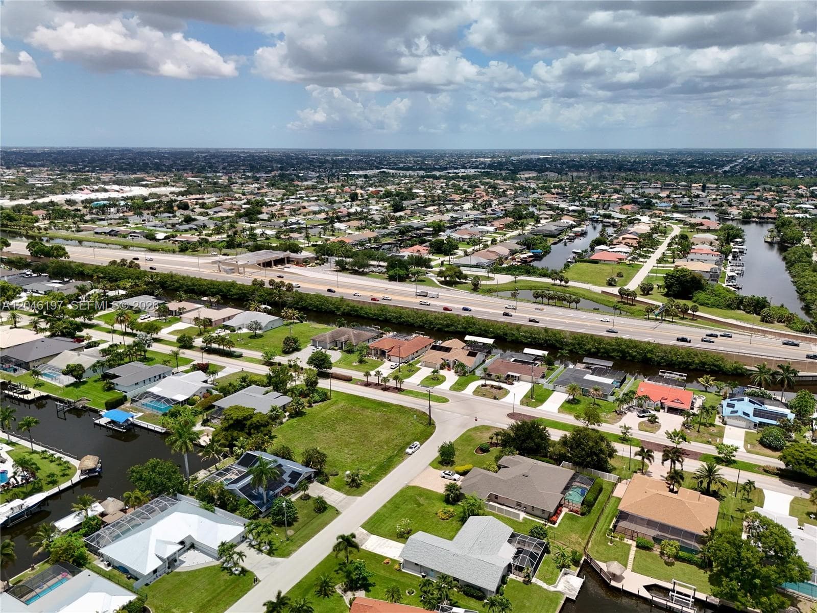 2014 EVEREST PKWY, Cape Coral, FL 33904 photo 10