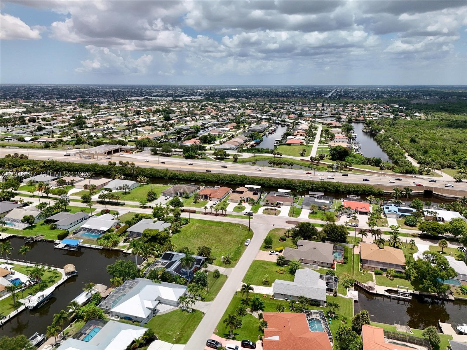 2014 EVEREST PKWY, Cape Coral, FL 33904 photo 11