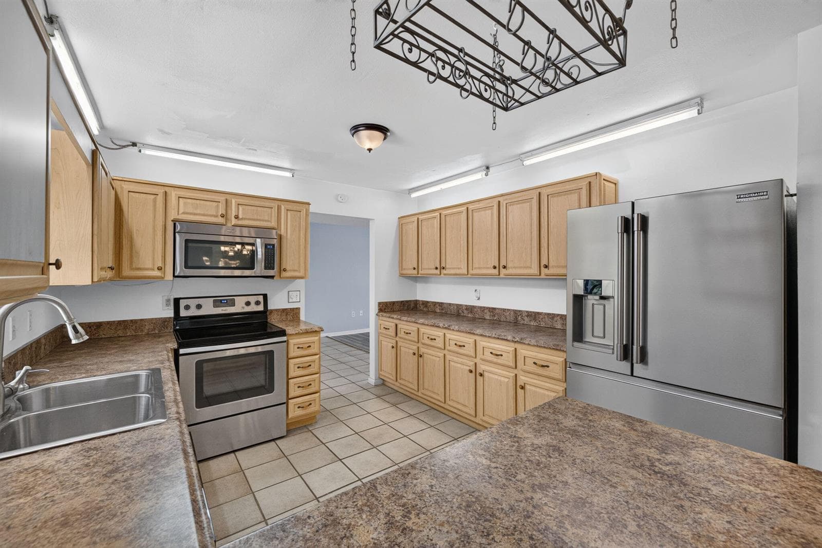 1556 SE Sinbad Avenue, Port St. Lucie, FL 34952 photo 13