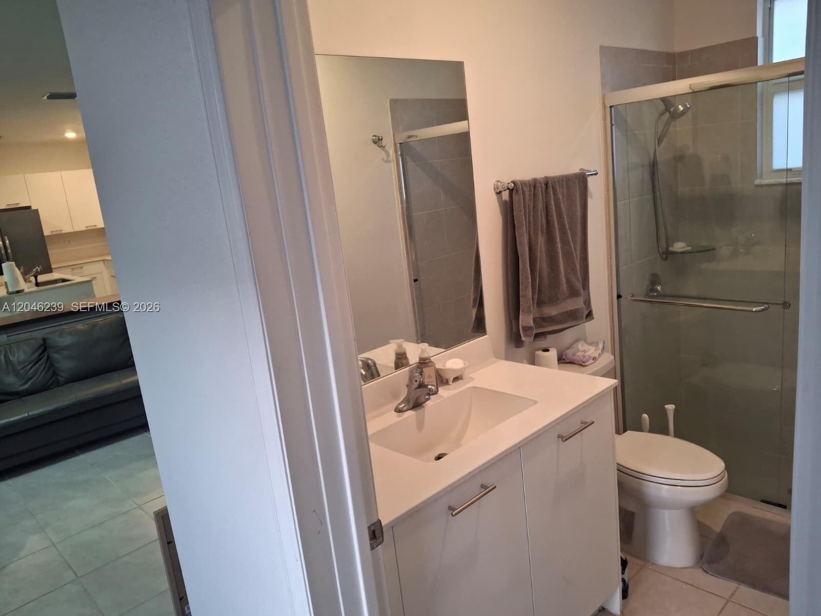 2439 NW 131st Cir, Miami, FL 33167 photo 11