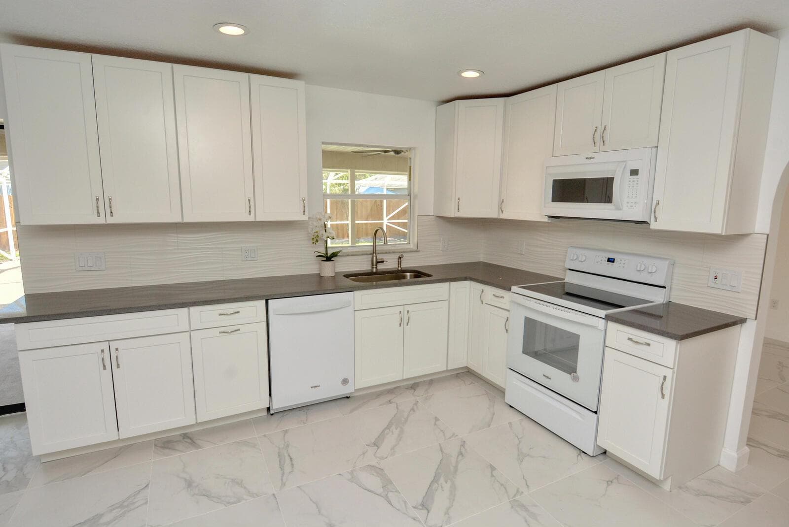943 SE Browning Avenue, Port St. Lucie, FL 34983 photo 6