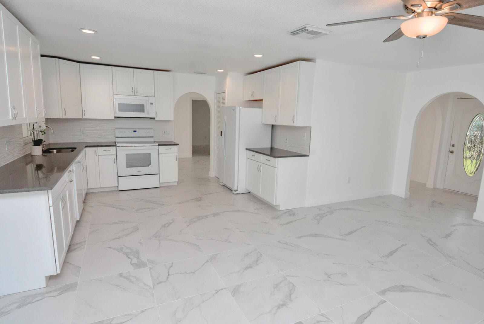 943 SE Browning Avenue, Port St. Lucie, FL 34983 photo 5