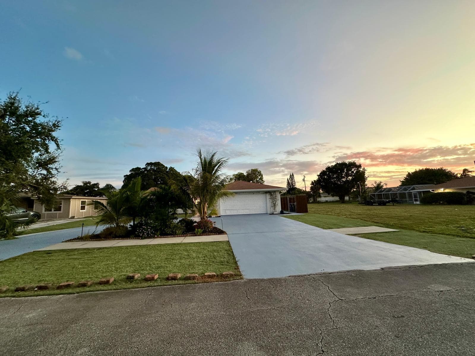 528 Date Palm Drive, Lake Park, FL 33403 photo 6
