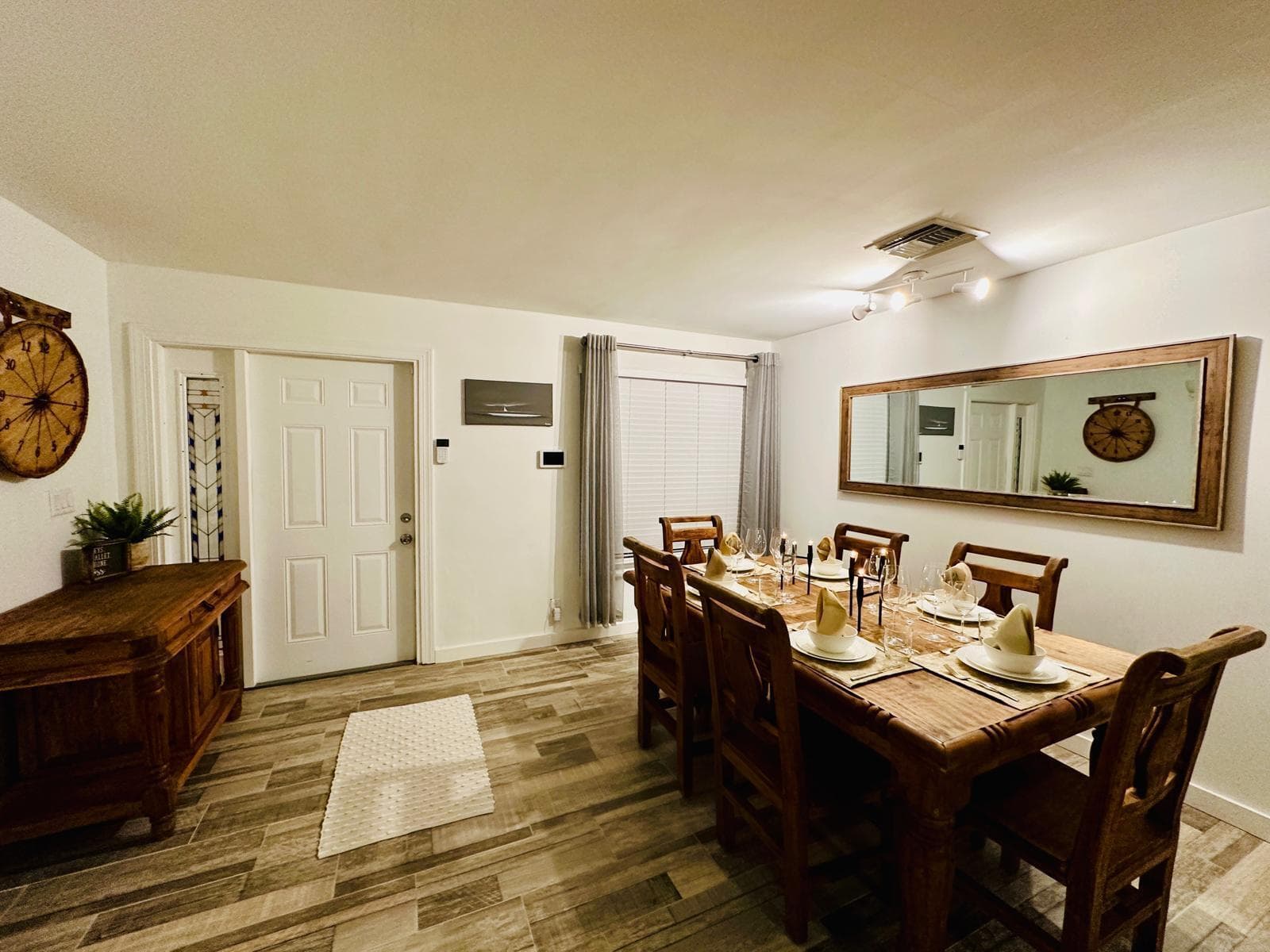 528 Date Palm Drive, Lake Park, FL 33403 photo 8