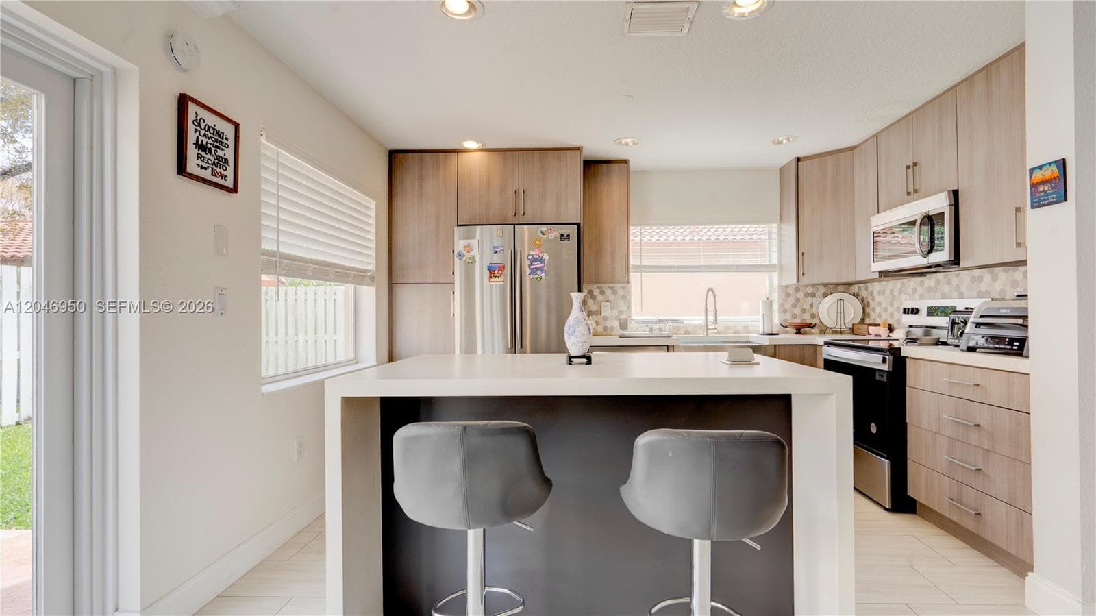 1237 NW 125th Ter, Sunrise, FL 33323 photo 12