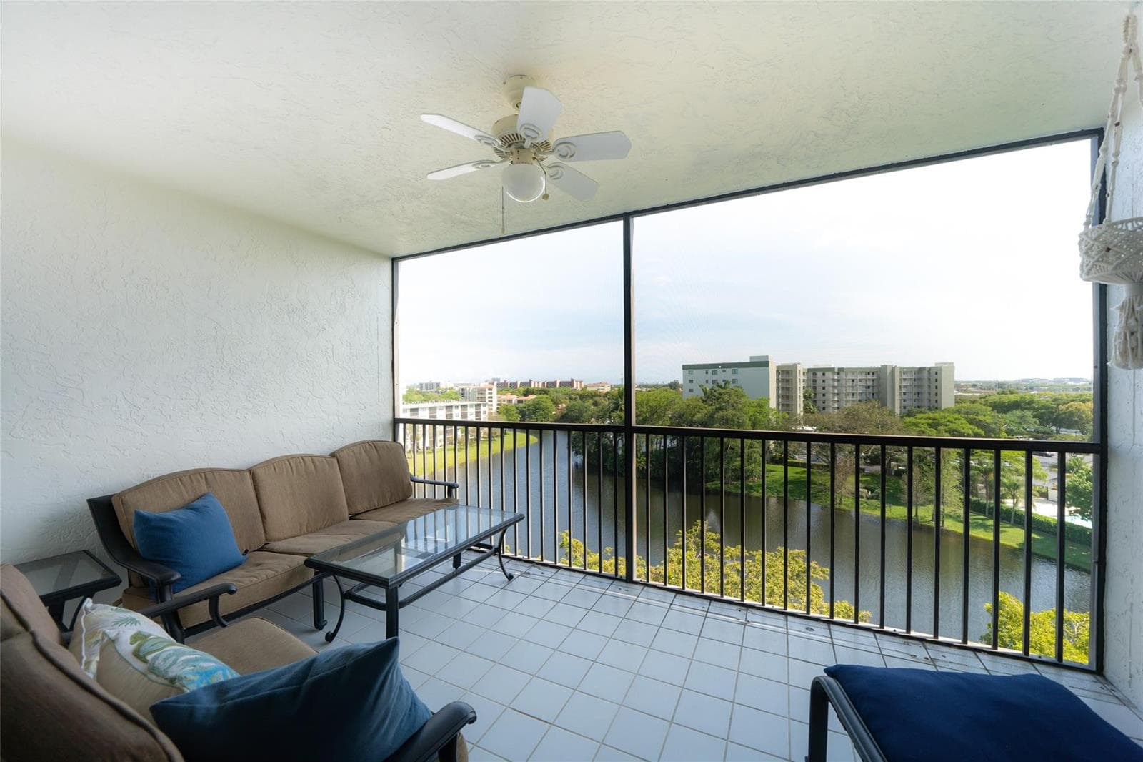 2240 N Cypress Bend Drive # #802, Pompano Beach, FL 33069 photo 7