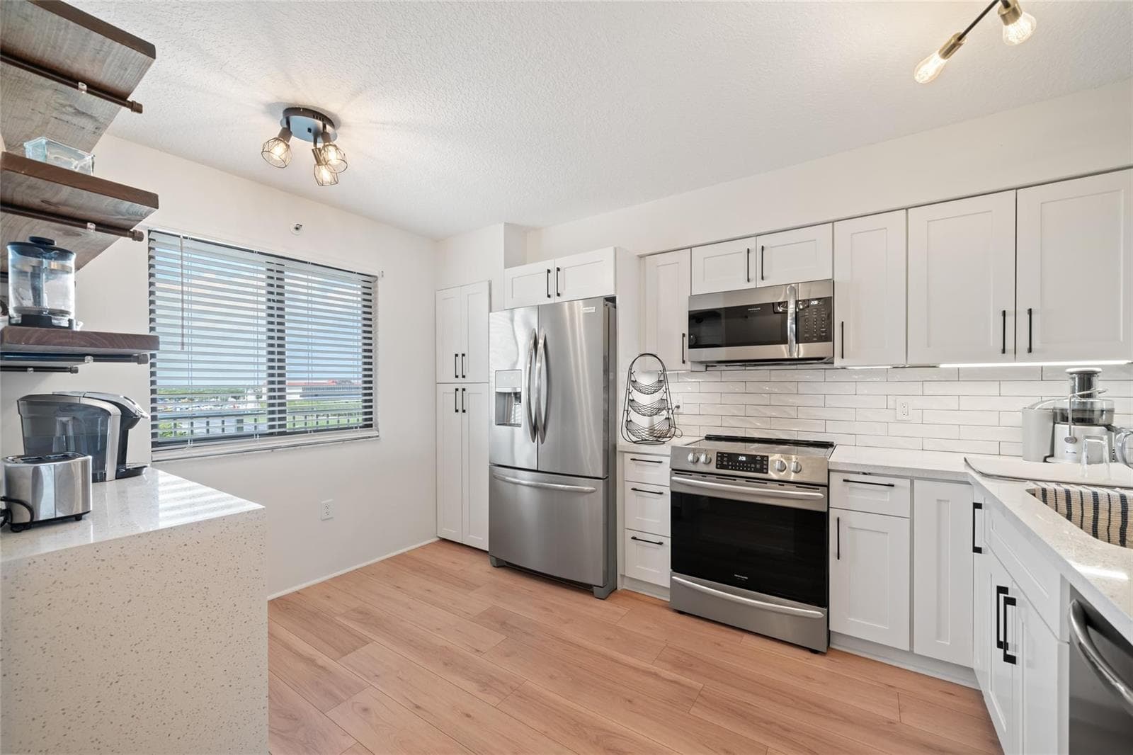 2240 N Cypress Bend Drive # #802, Pompano Beach, FL 33069 photo 3