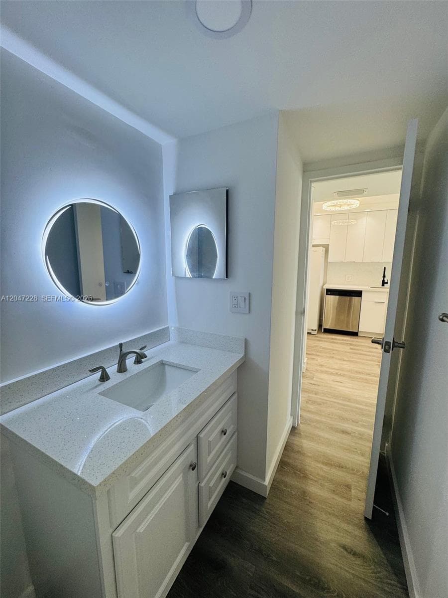 3675 N Country Club Dr # 2007, Aventura, FL 33180 photo 13