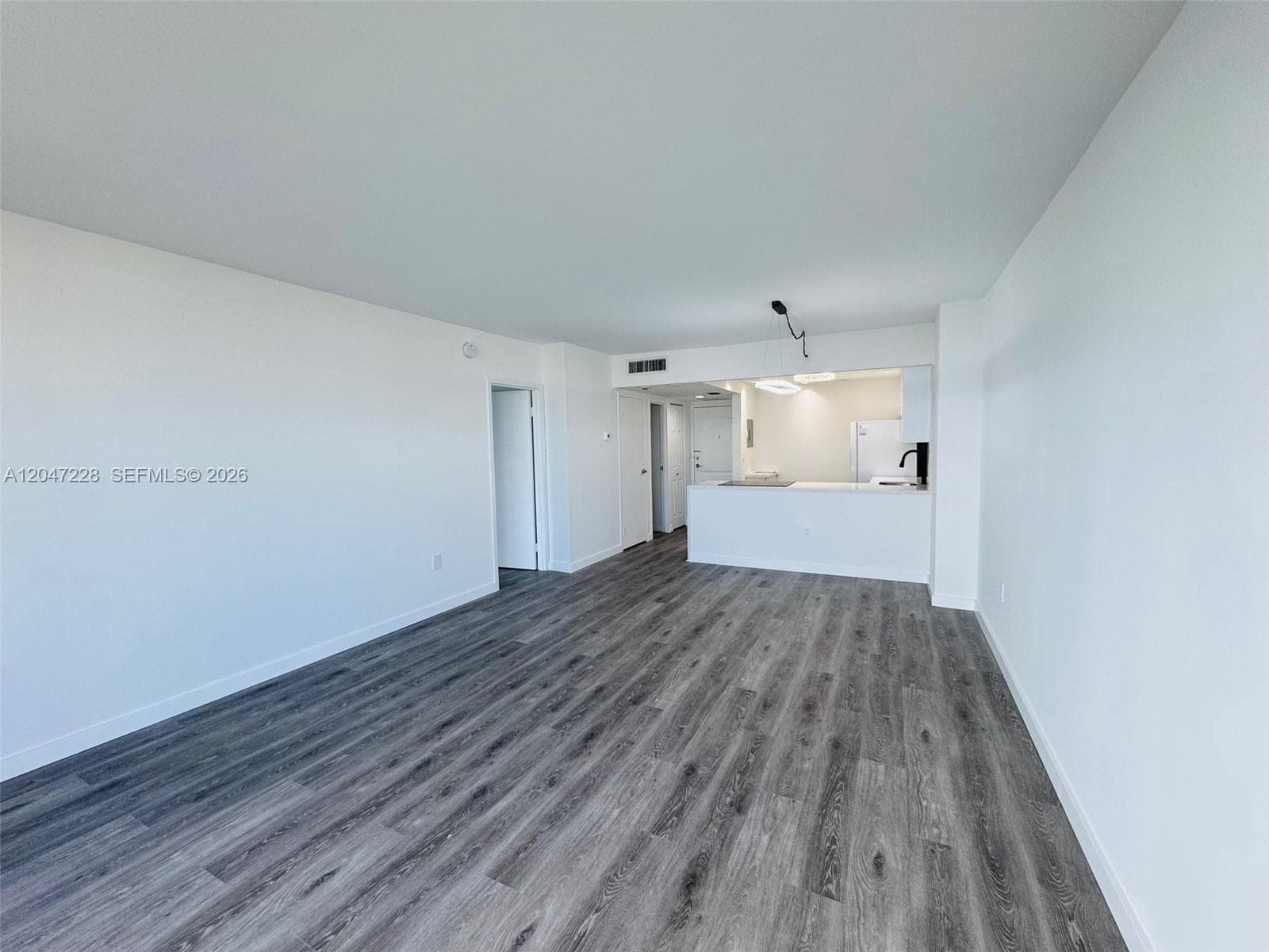 3675 N Country Club Dr # 2007, Aventura, FL 33180 photo 12