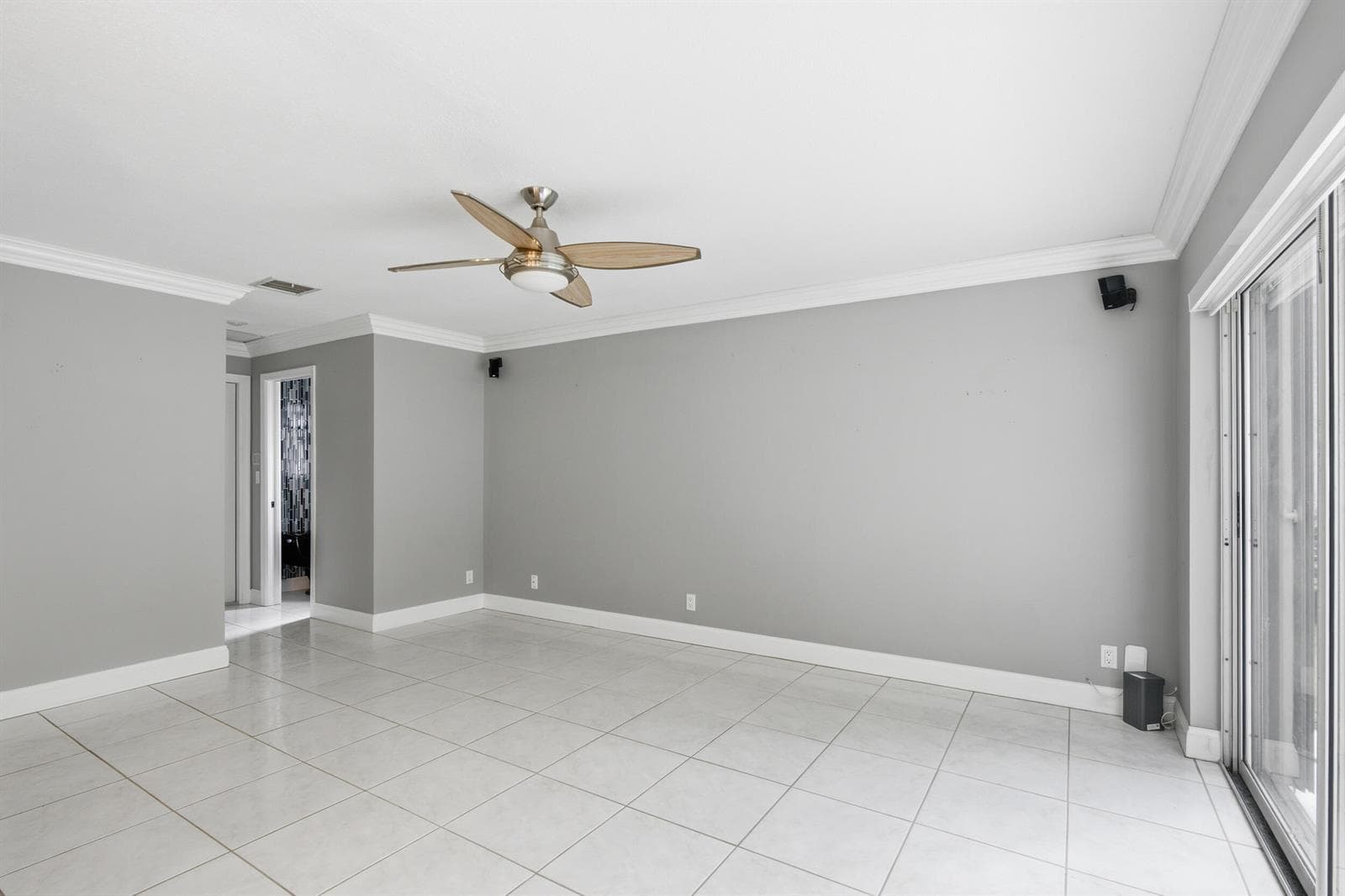 18241 NW 8th Street, Pembroke Pines, FL 33029 photo 9