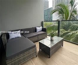 68 SE 6th St # 906, Miami, FL 33131 photo 9