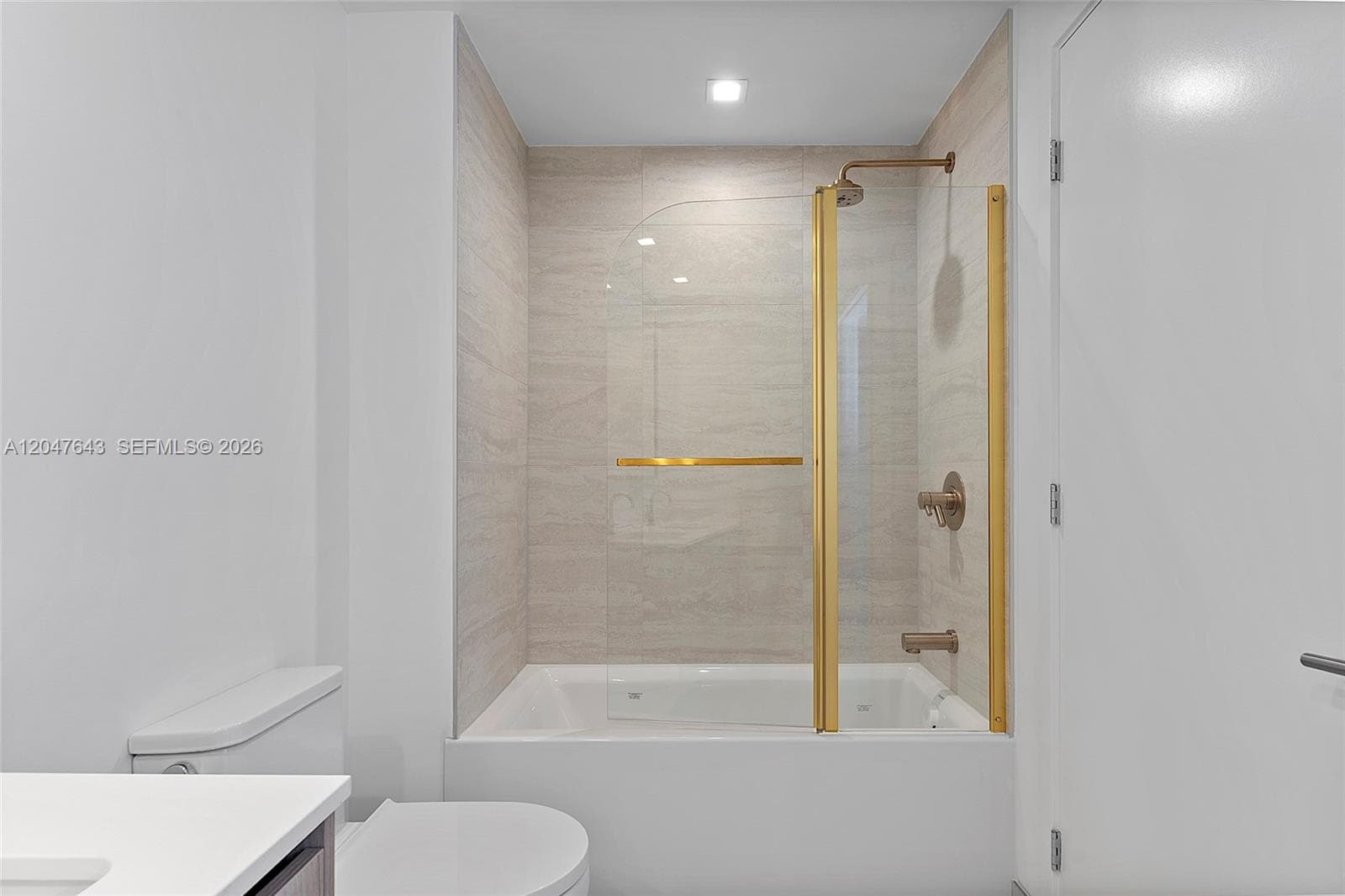 77 SE 5th St. # 1905, Miami, FL 33131 photo 9