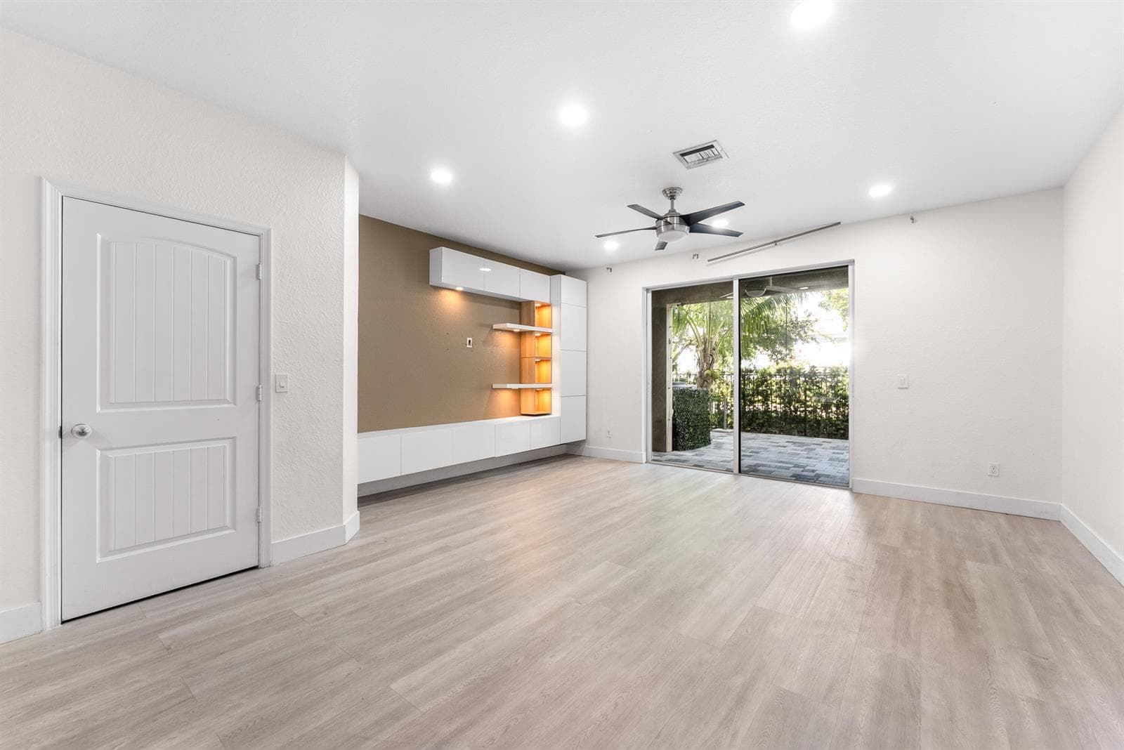 354 SE 1st Way # 354, Deerfield Beach, FL 33441 photo 11