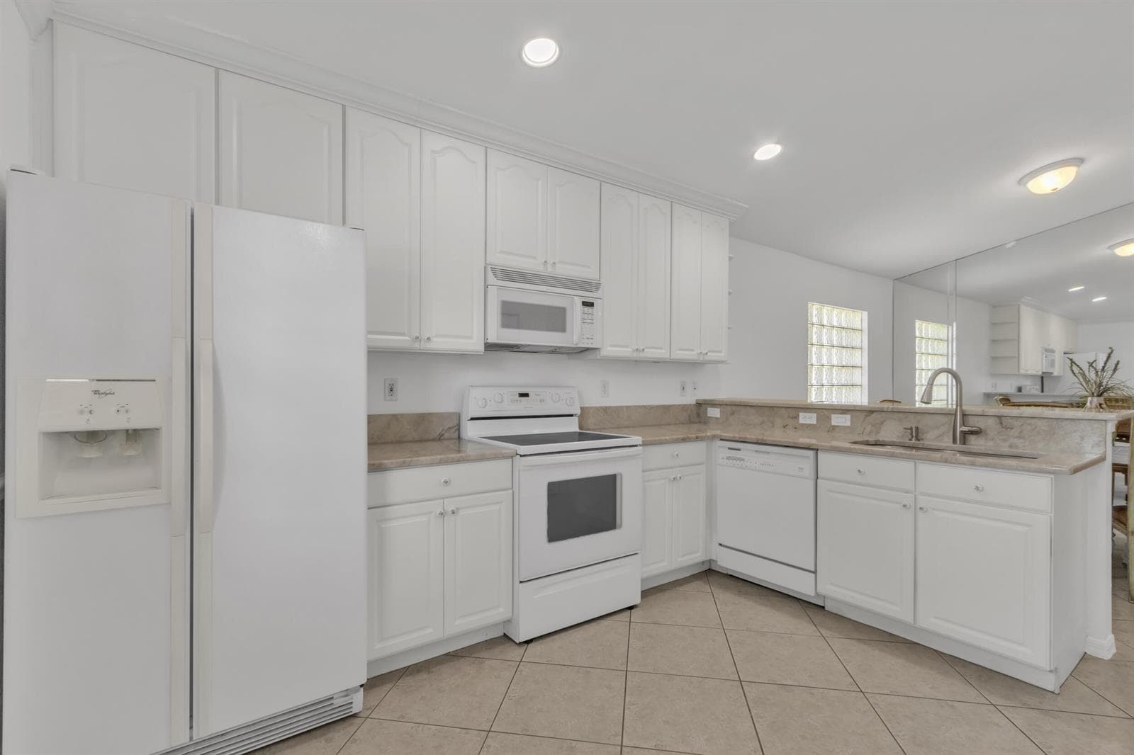 8046 Florenza Drive, Boynton Beach, FL 33472 photo 12