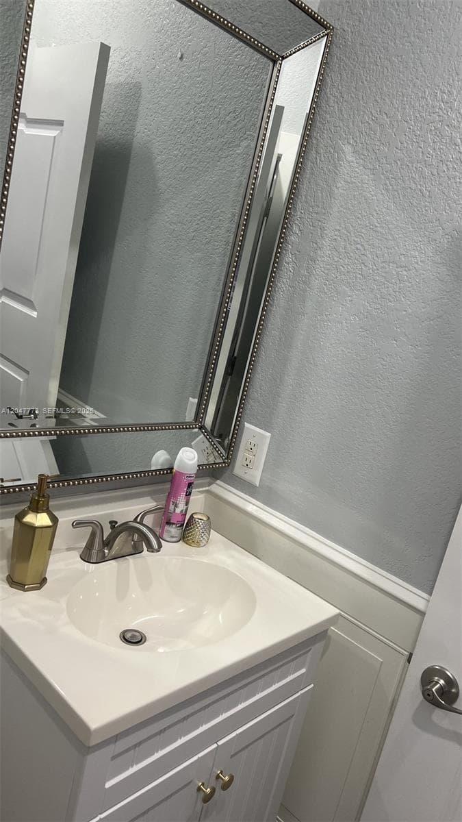 2535 NE 41st Ave, Homestead, FL 33033 photo 13