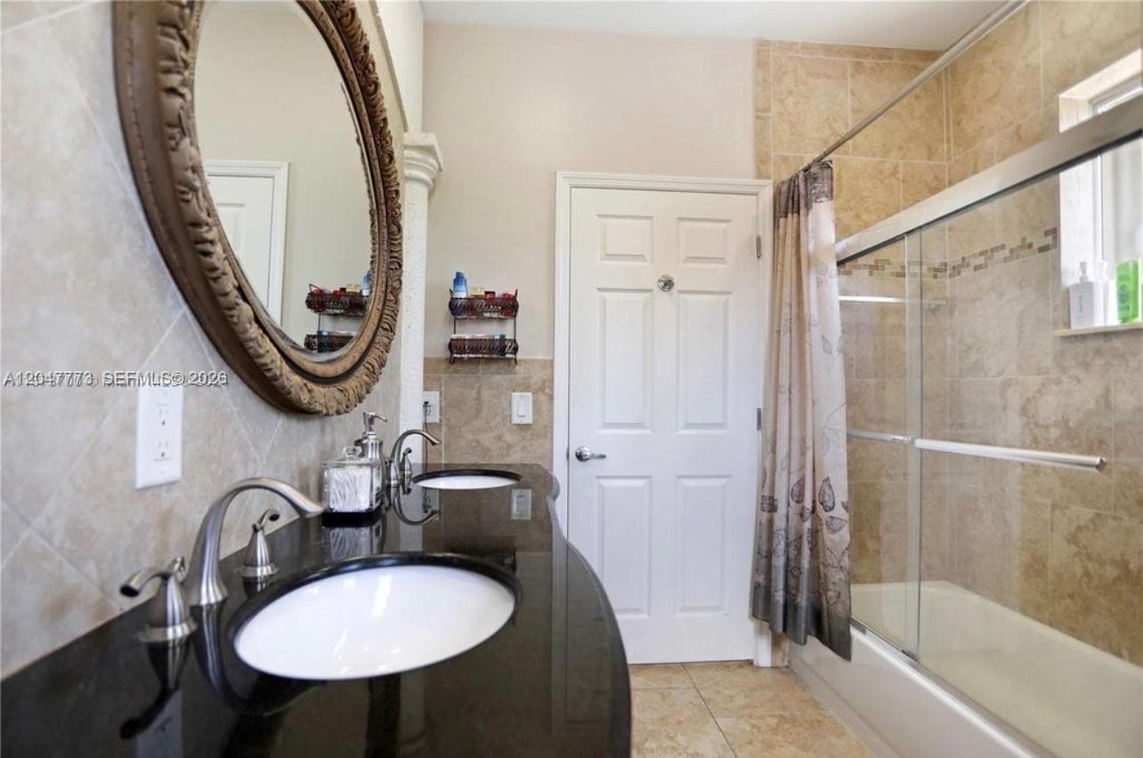 2535 NE 41st Ave, Homestead, FL 33033 photo 9