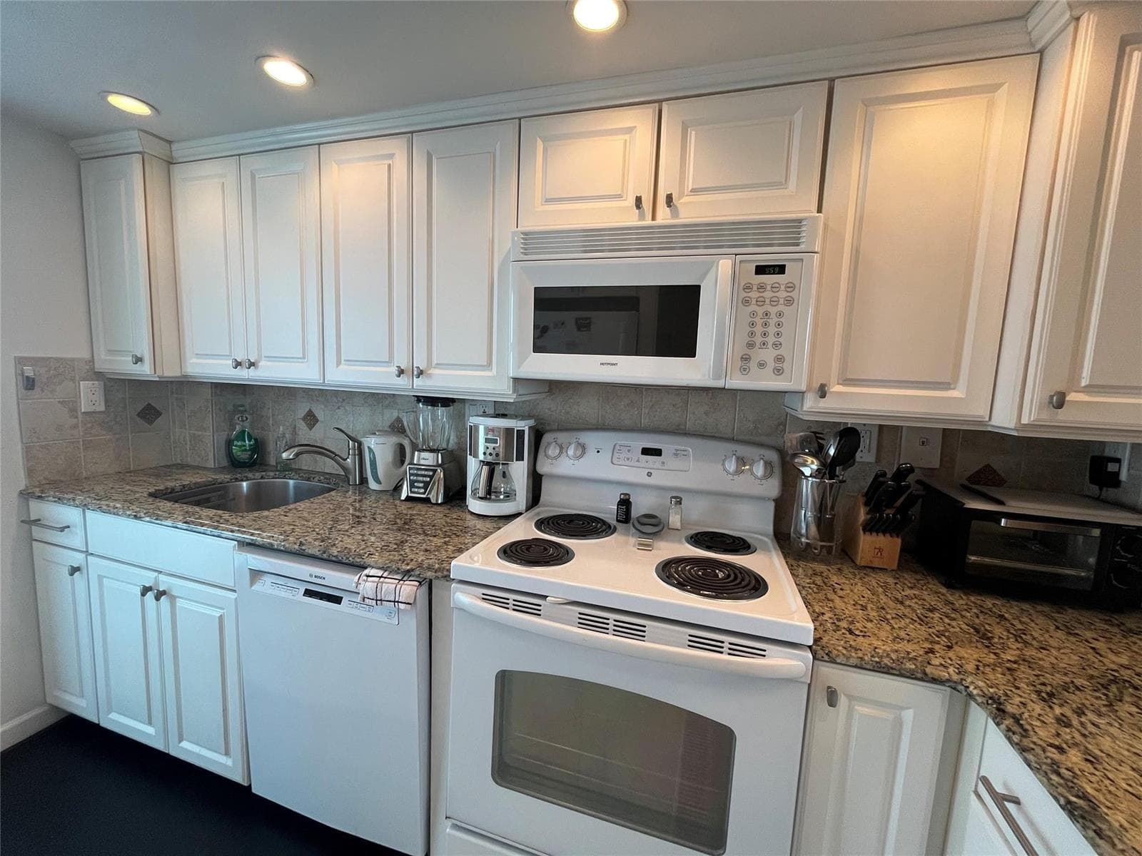 333 NE 21st Avenue # 318, Deerfield Beach, FL 33441 photo 8