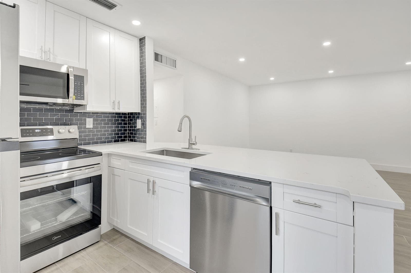126 Burgundy # C, Delray Beach, FL 33484 photo 13