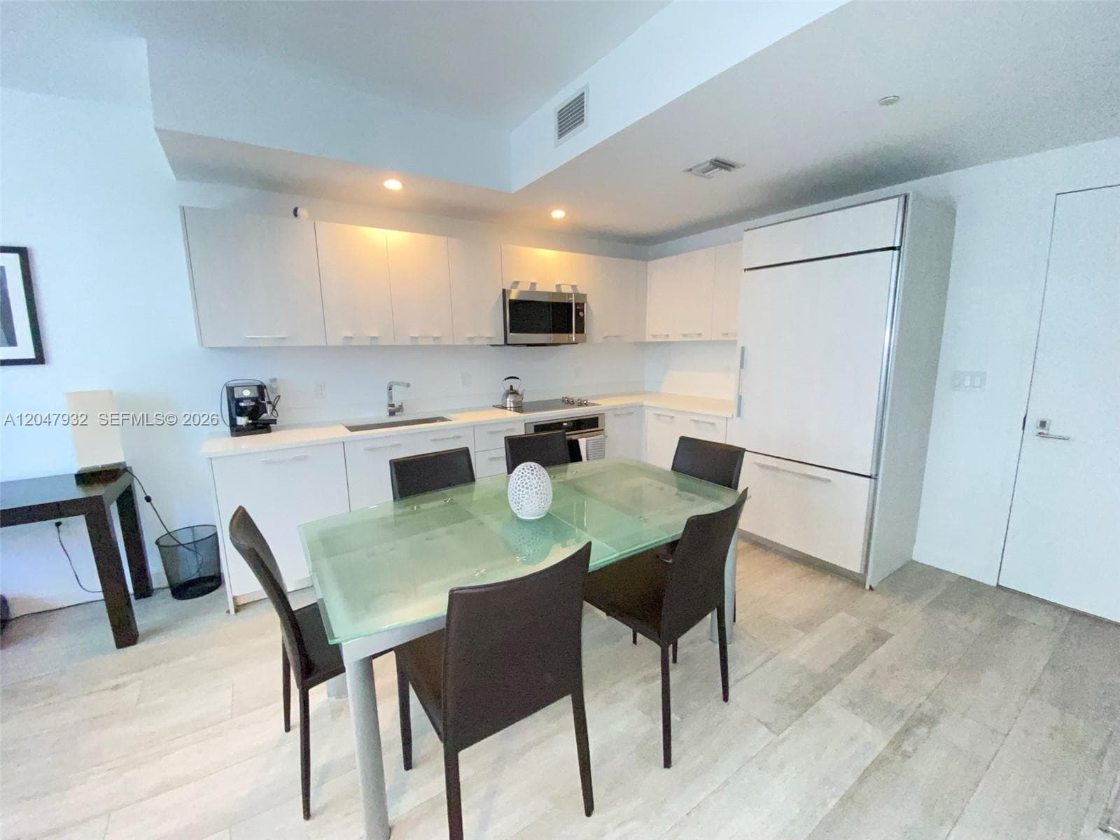55 SW 9th St # 2102, Miami, FL 33130 photo 6
