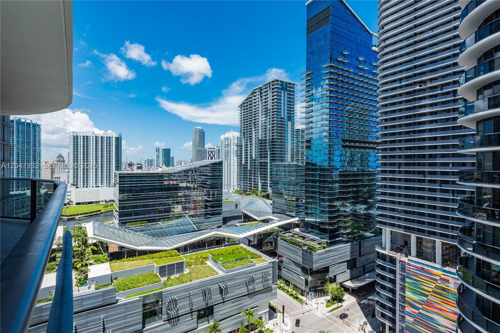 55 SW 9th St # 2102, Miami, FL 33130 photo 13