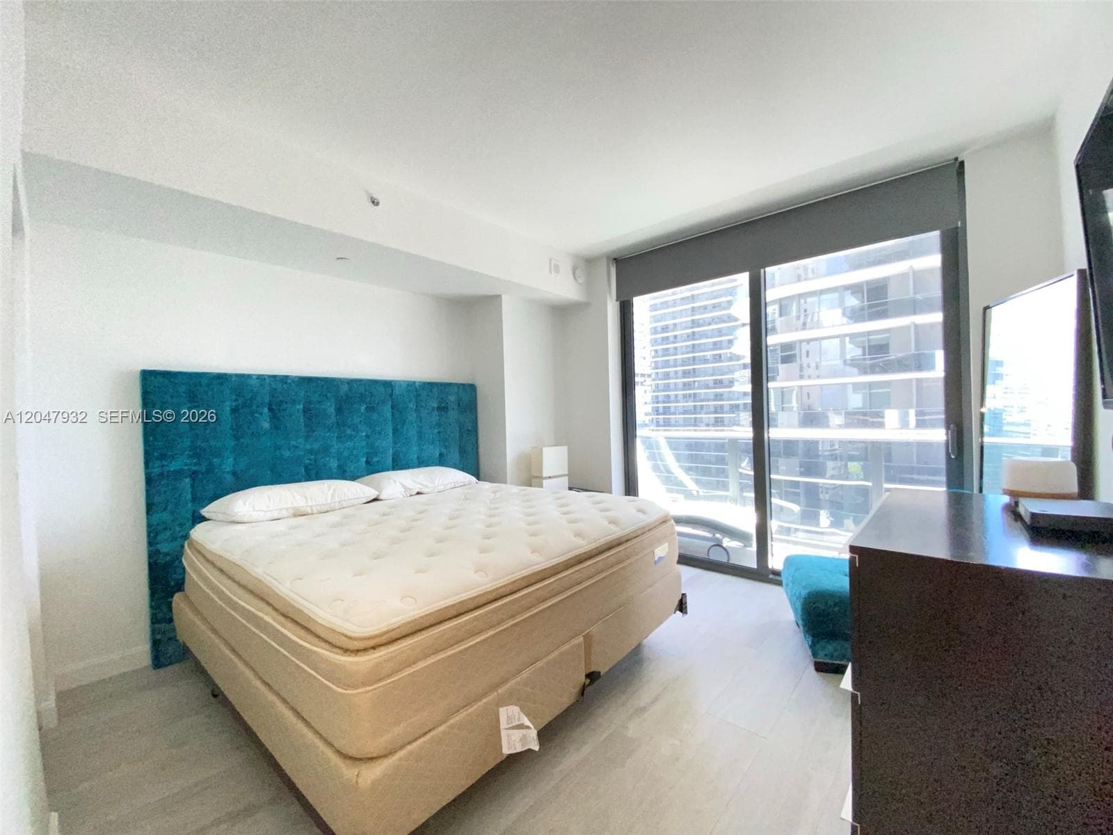 55 SW 9th St # 2102, Miami, FL 33130 photo 7
