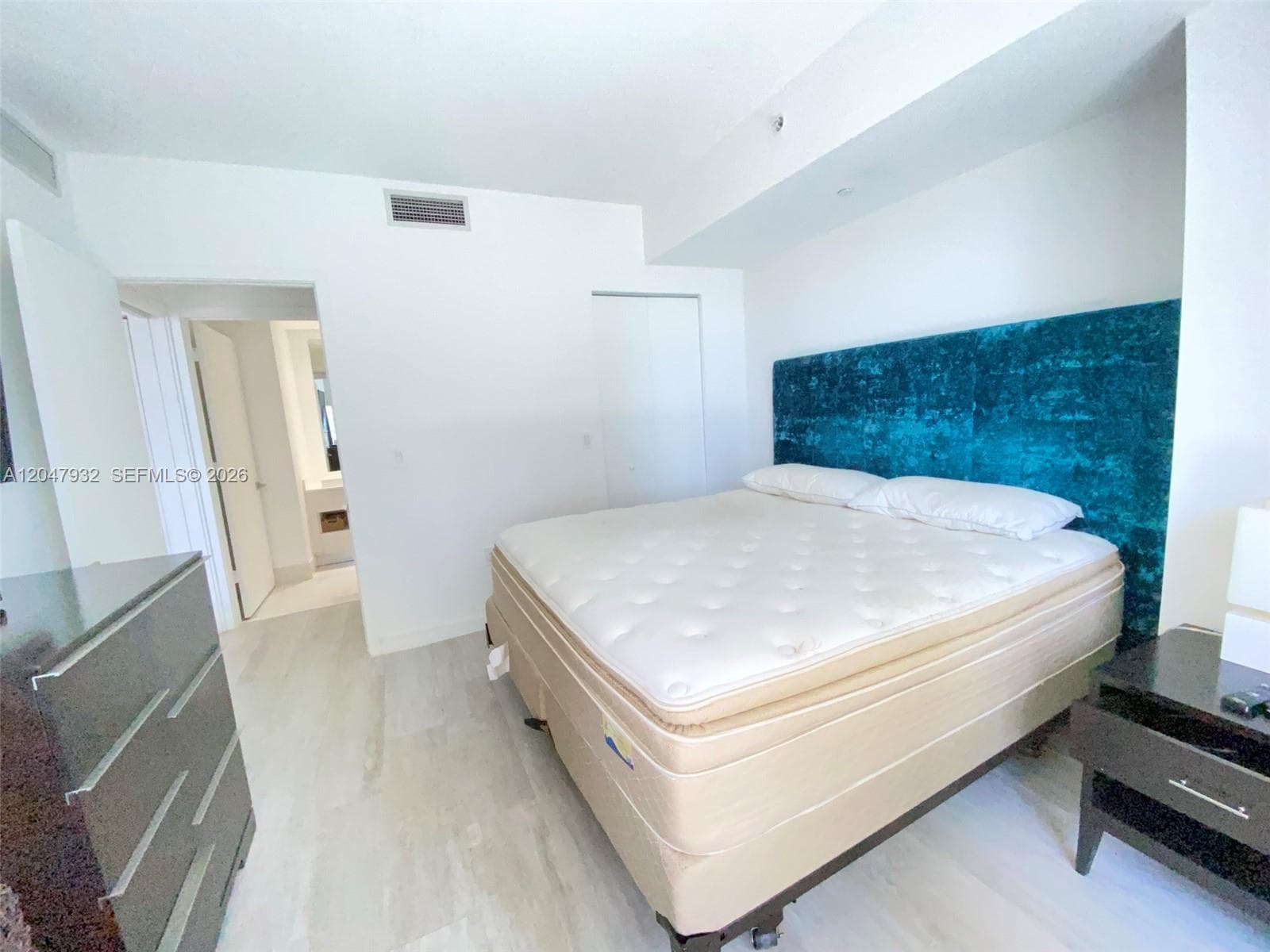55 SW 9th St # 2102, Miami, FL 33130 photo 8