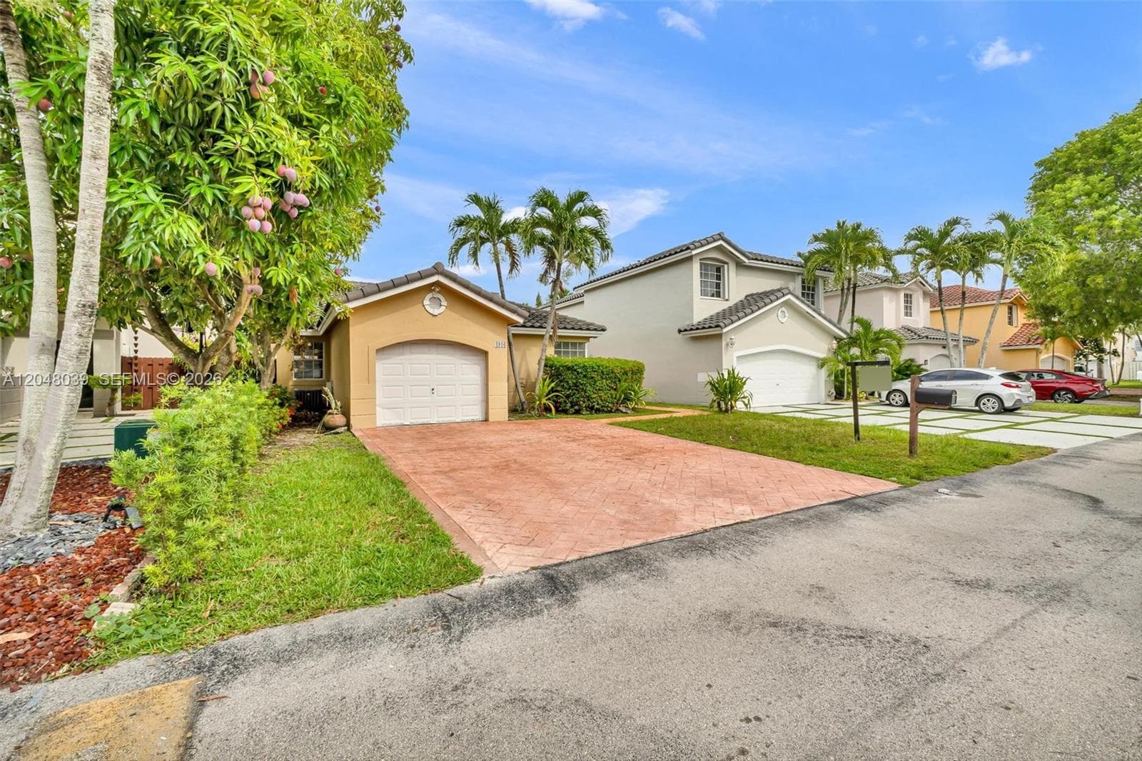 4916 SW 154th Ave, Miami, FL 33185 photo 2