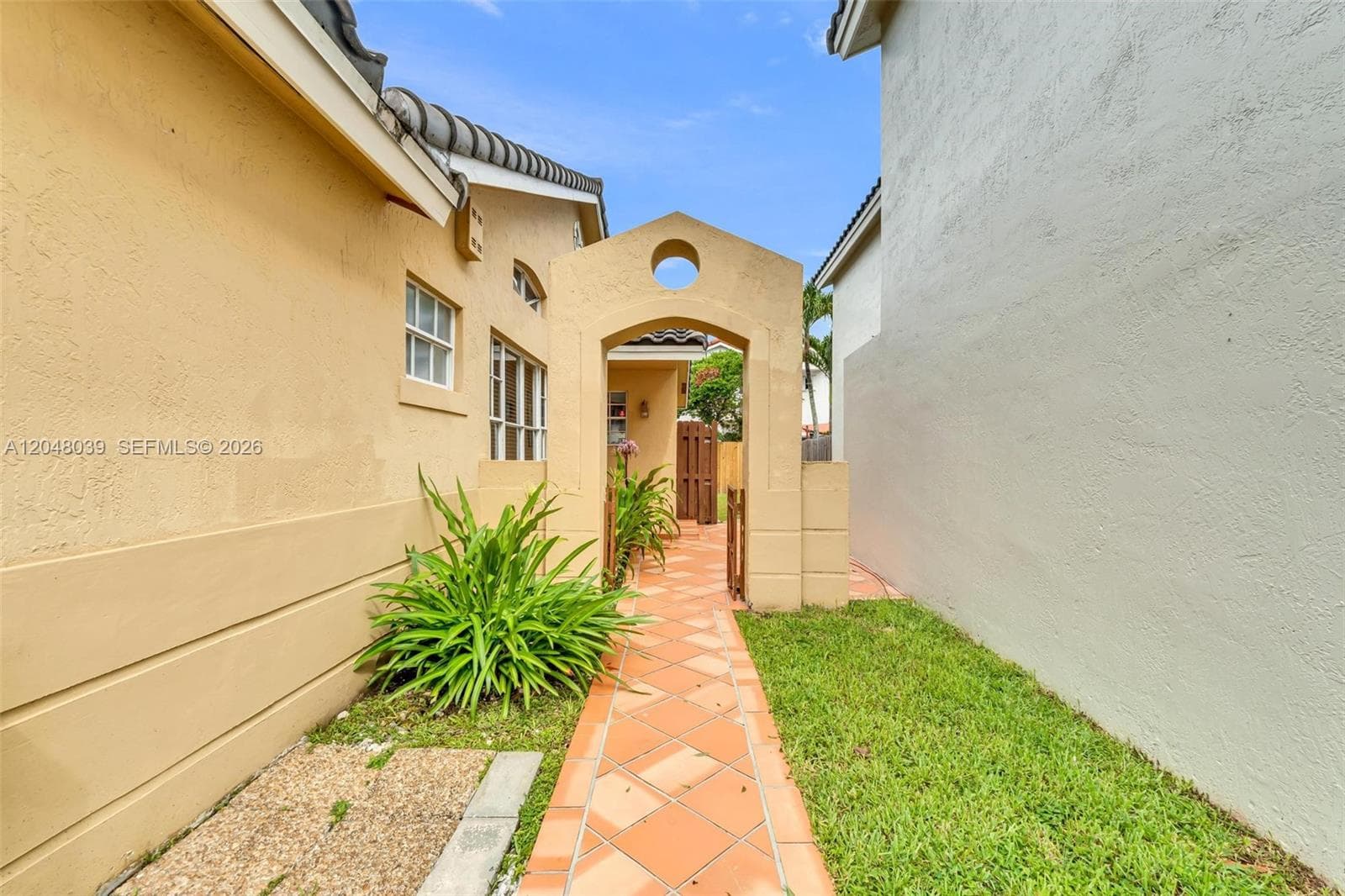 4916 SW 154th Ave, Miami, FL 33185 photo 4