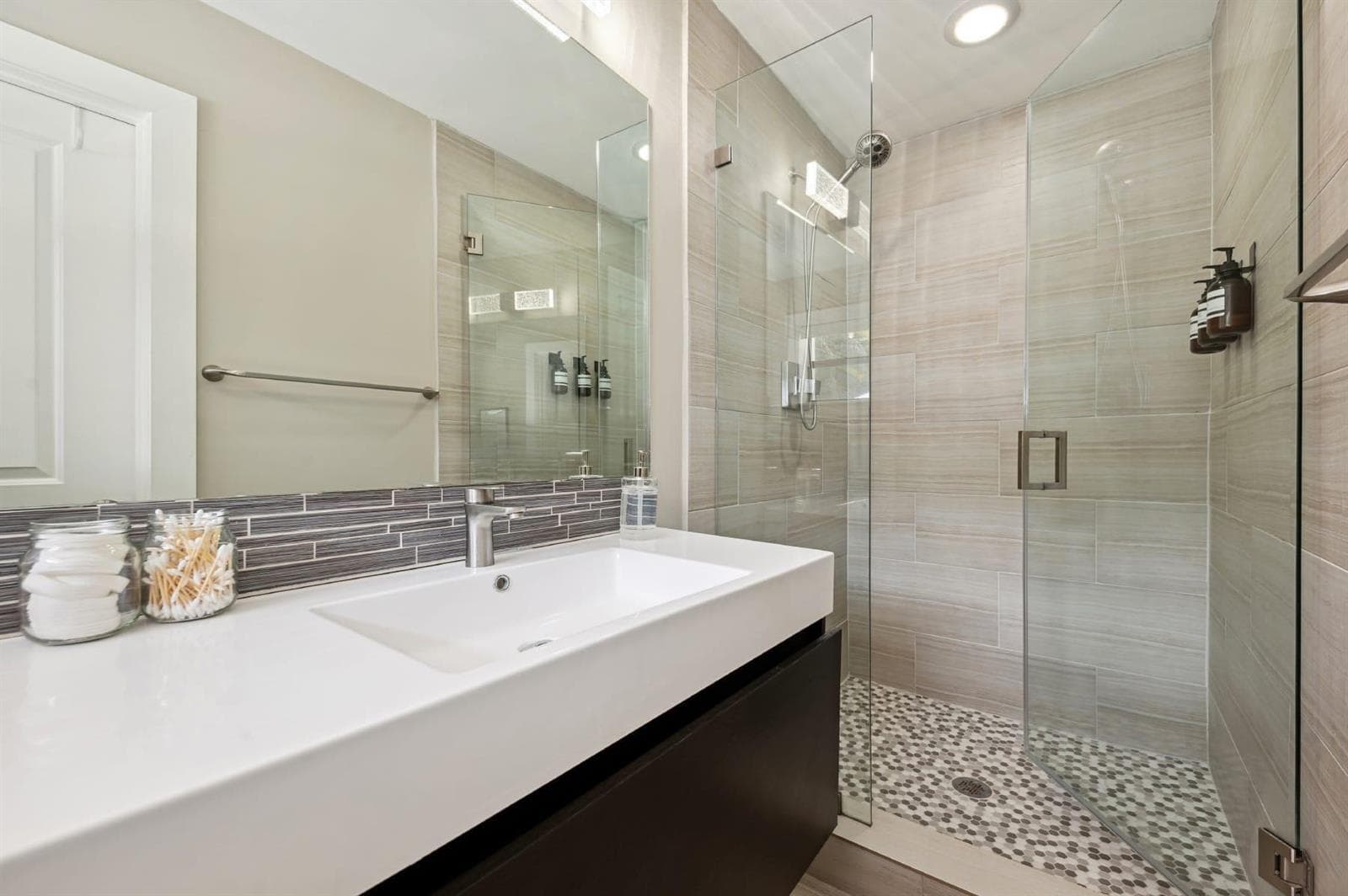 2507 NW 8th Avenue, Wilton Manors, FL 33311 photo 12