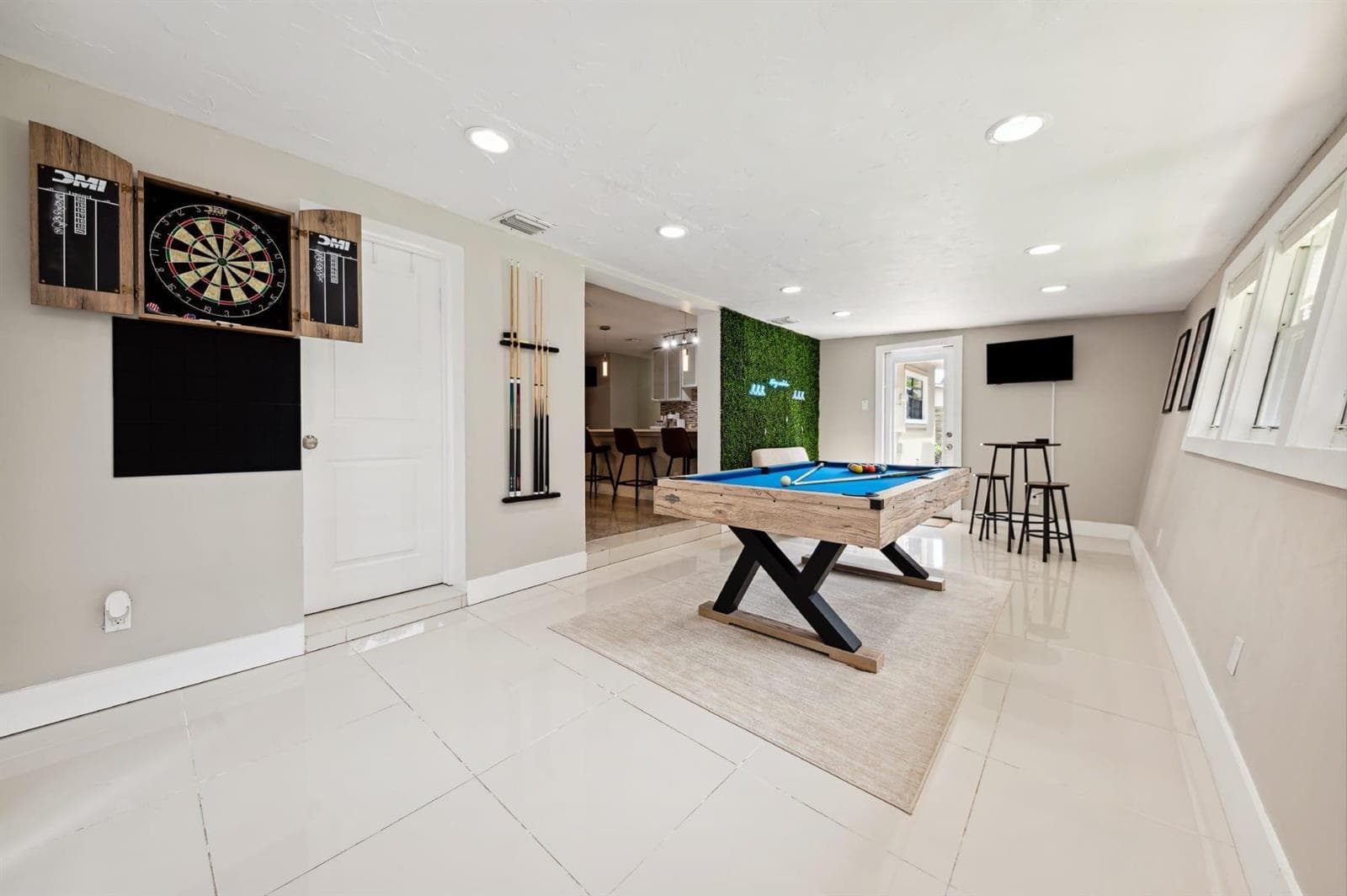 2507 NW 8th Avenue, Wilton Manors, FL 33311 photo 9