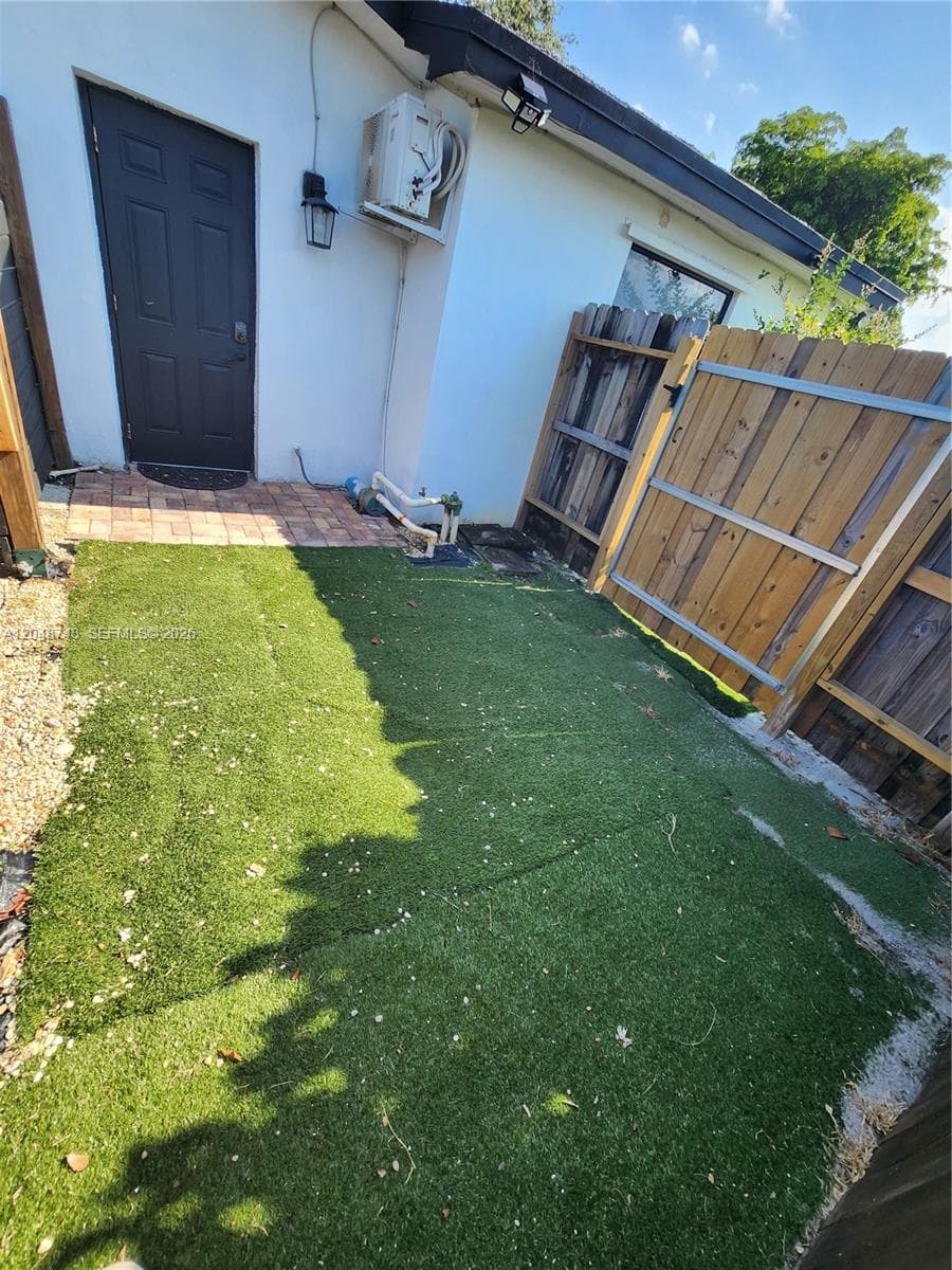 2251 NW 87th Ter, Pembroke Pines, FL 33024 photo 7