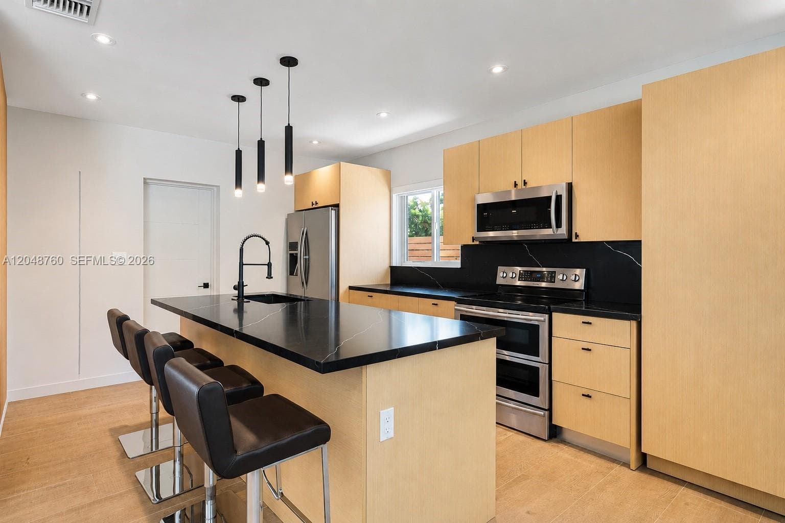 10658 NE 11th Ave, Miami Shores, FL 33138 photo 8