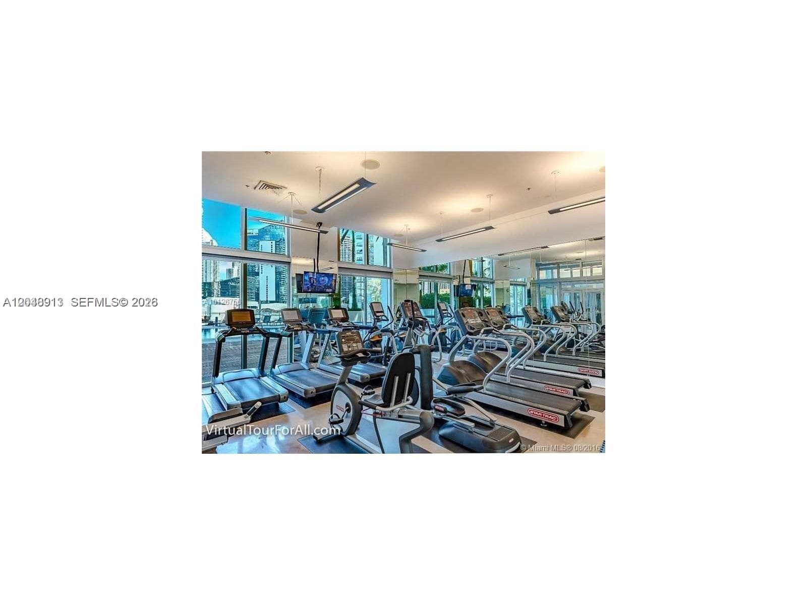 90 SW 3rd St # 2609, Miami, FL 33130 photo 11