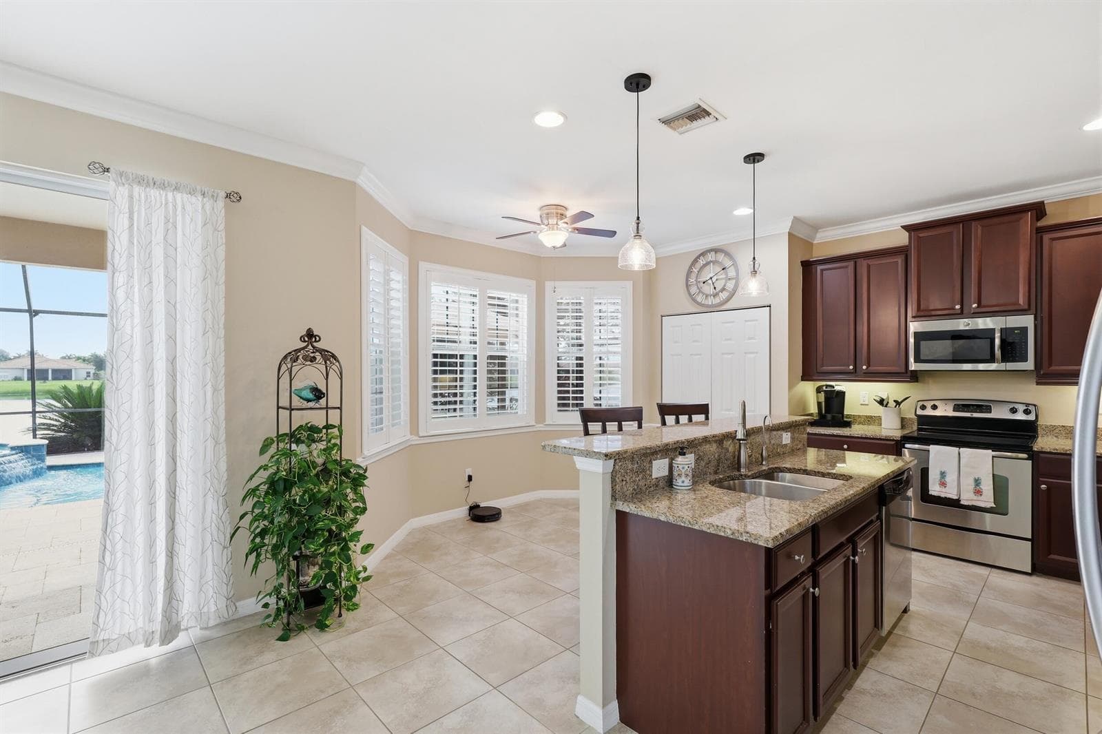 1517 Birdie Drive, Naples, FL 34120 photo 11