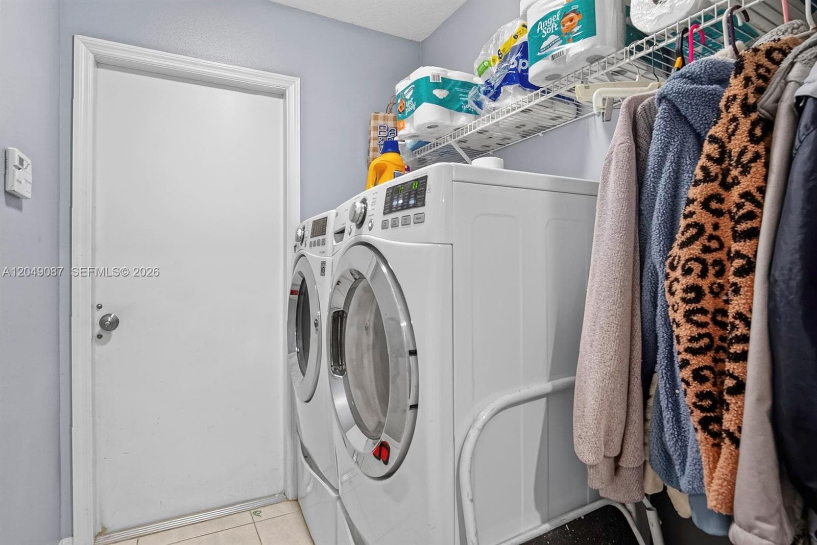 Listing photo 9