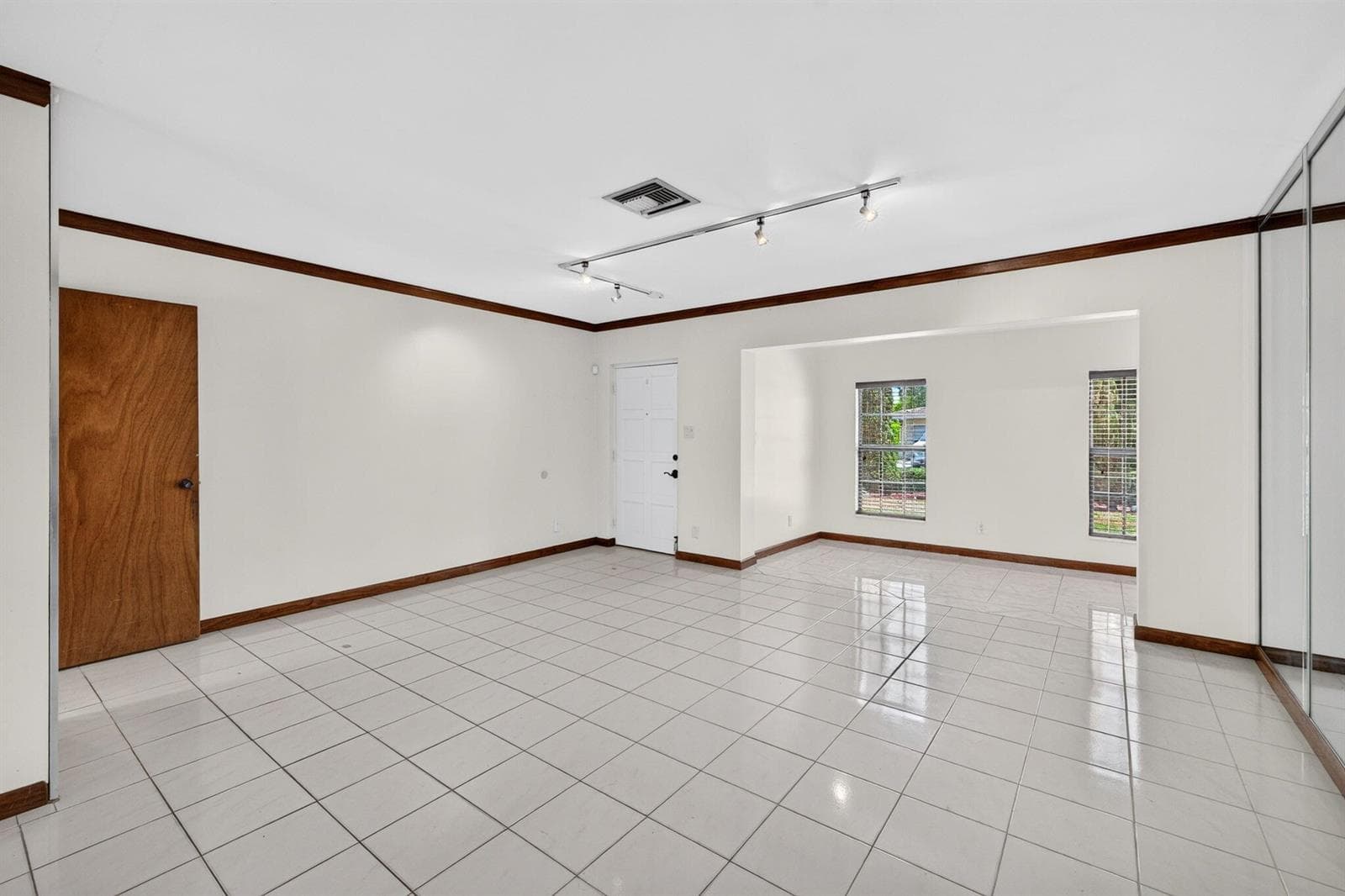 2060 Tropic Isle, Lauderdale By The Sea, FL 33062 photo 9