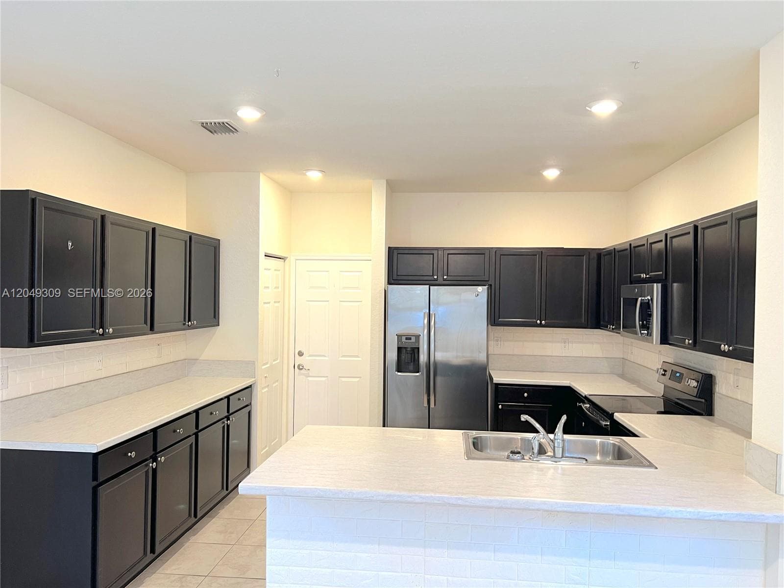 132 NE 24th Ave, Homestead, FL 33033 photo 8