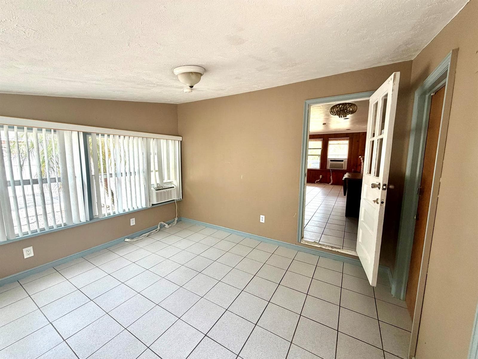 505 Foresteria Drive, Lake Park, FL 33403 photo 10