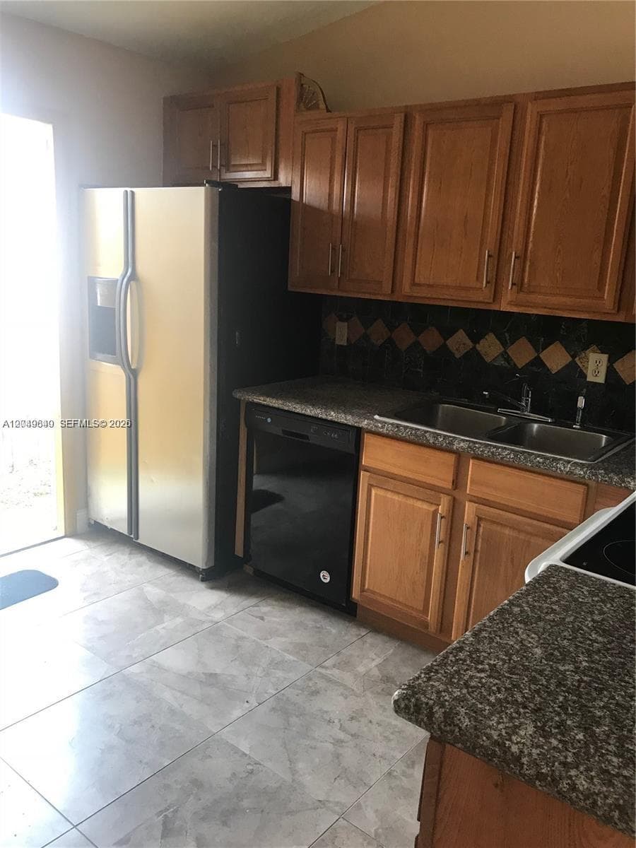 2201 Scott St # B, Hollywood, FL 33020 photo 7