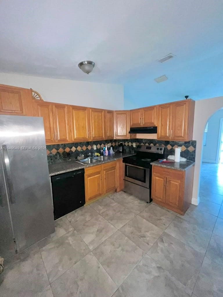 2201 Scott St # B, Hollywood, FL 33020 photo 5