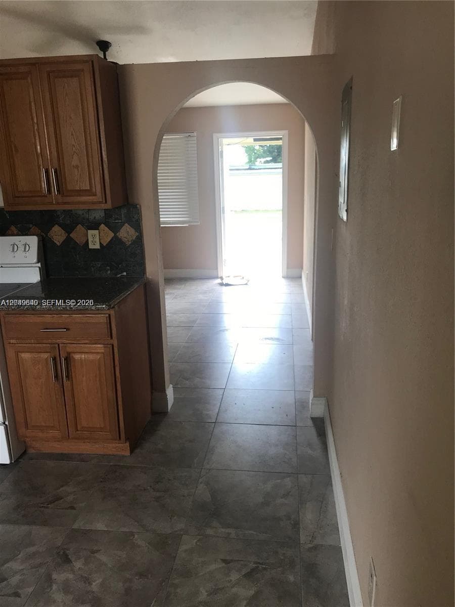 2201 Scott St # B, Hollywood, FL 33020 photo 4