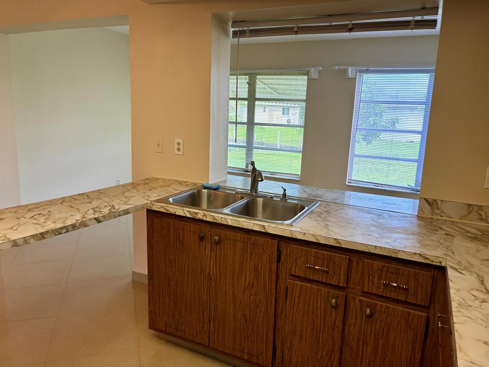7470 NW 7th Place, Margate, FL 33063 photo 7