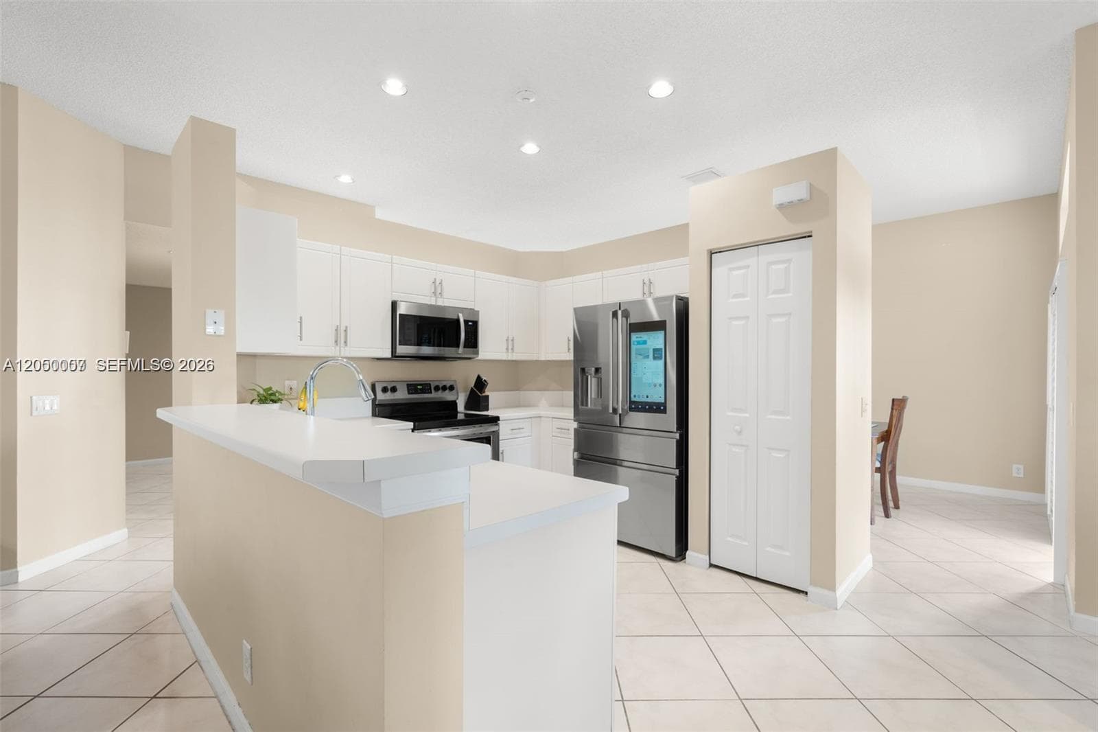 1414 Banyan Way, Weston, FL 33327 photo 8