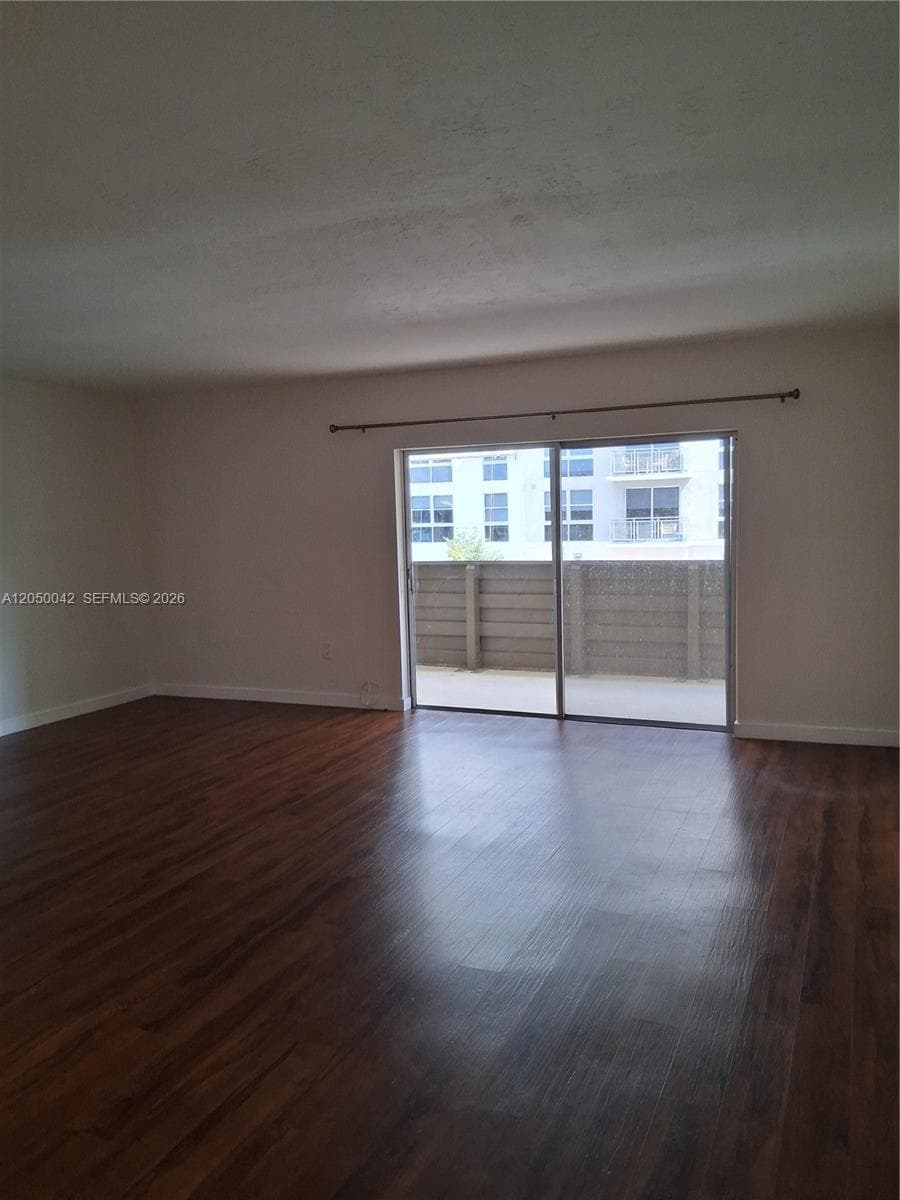 8315 SW 72nd Ave # 303B, Miami, FL 33143 photo 7