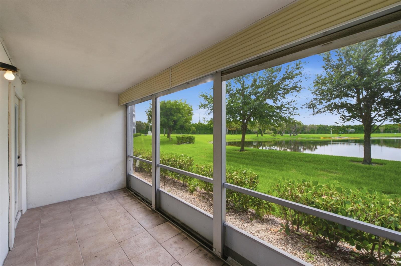 1048 Lincoln C, Boca Raton, FL 33434 photo 10