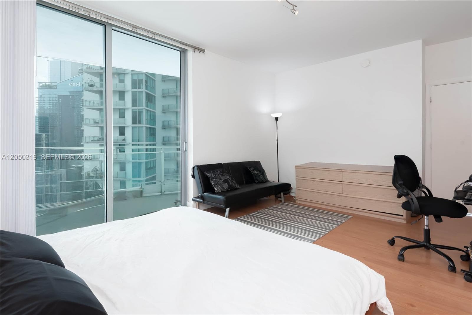 90 SW 3rd St # 2113, Miami, FL 33130 photo 8